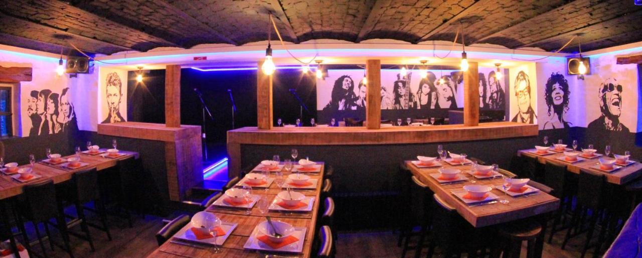 B&B Music City Wibrin Bagian luar foto