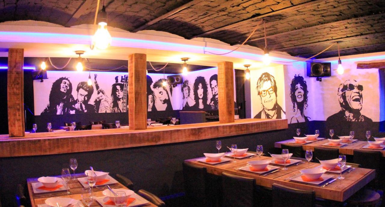 B&B Music City Wibrin Bagian luar foto